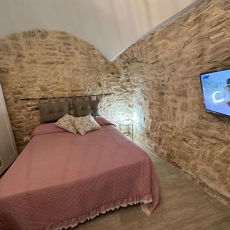 Giovinazzo Suite Pavone Griffi Екстериор снимка