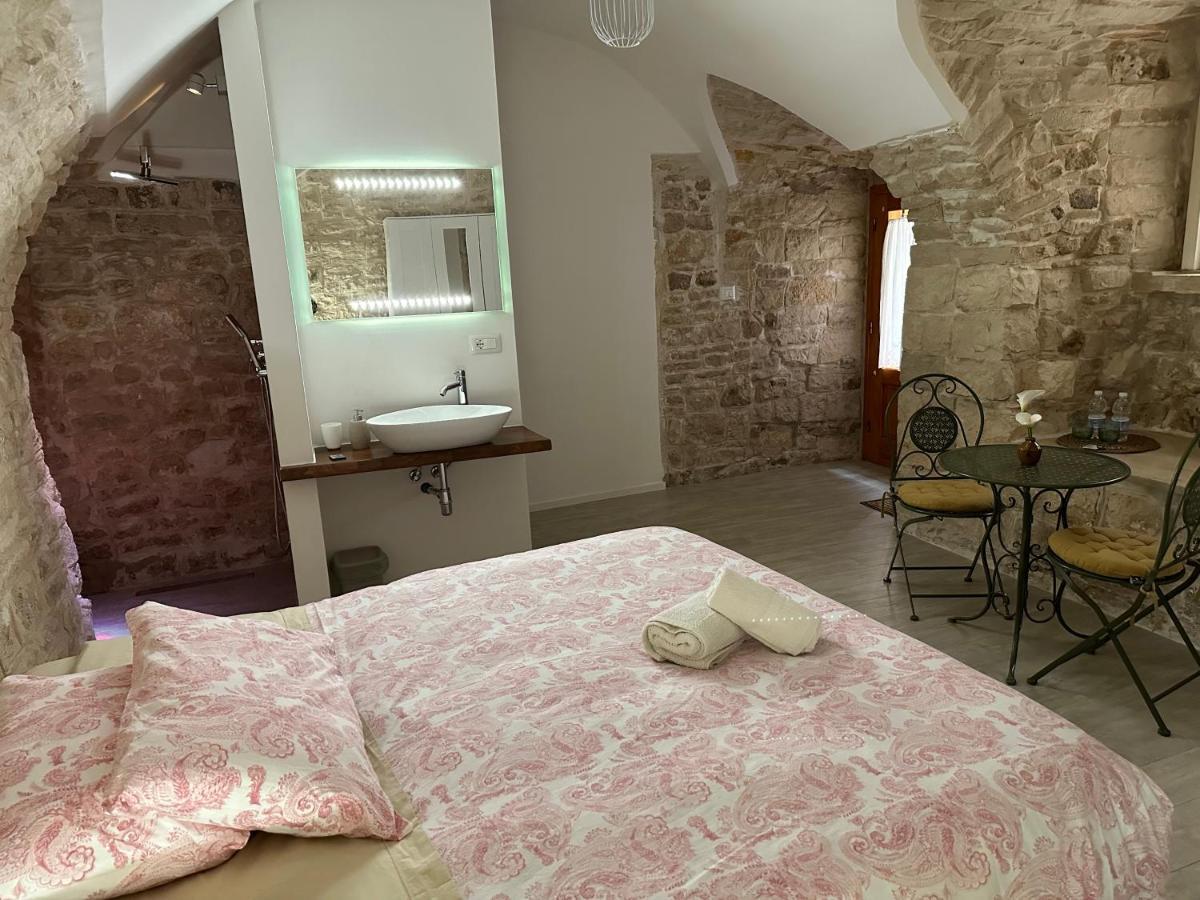 Giovinazzo Suite Pavone Griffi Екстериор снимка