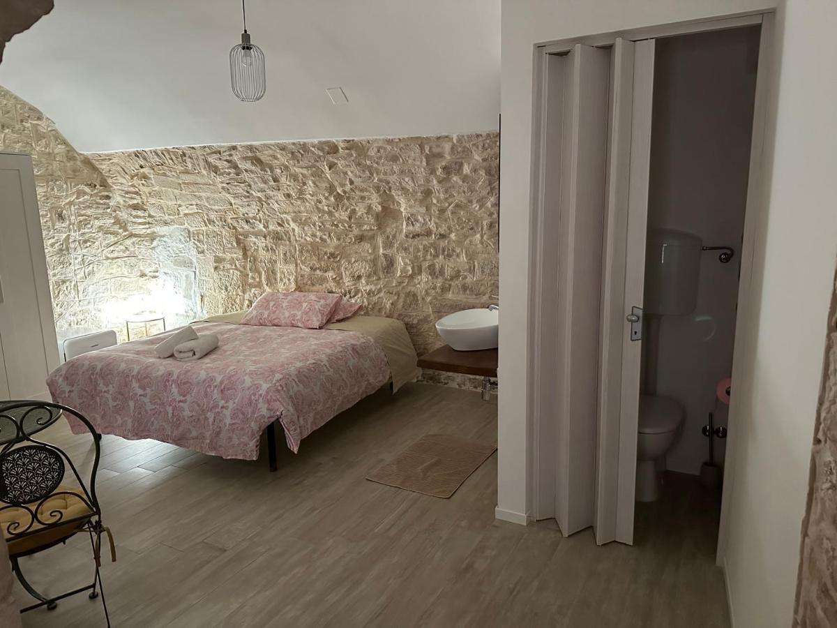 Giovinazzo Suite Pavone Griffi Екстериор снимка